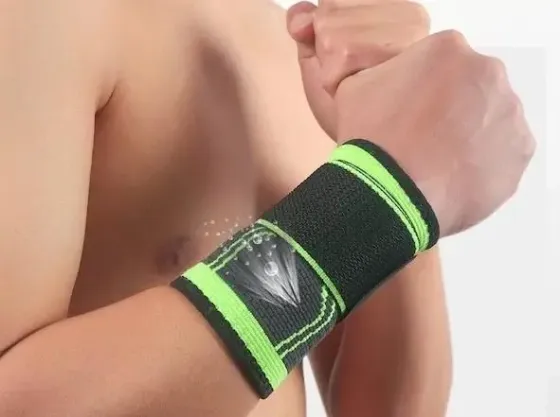 Эластичный фиксатор запястья (напульсник) бандаж запястья регулируемый Коломия