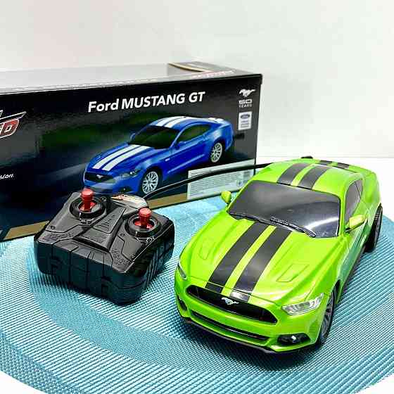 Машина Ford Mustang з гумовими колесами на радіокеруванні 1:20 Зелена (10487) Чернігів