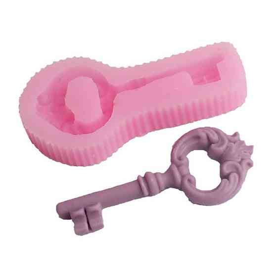 Молд силиконовый Ключ 100 на 50 мм розовый Киев