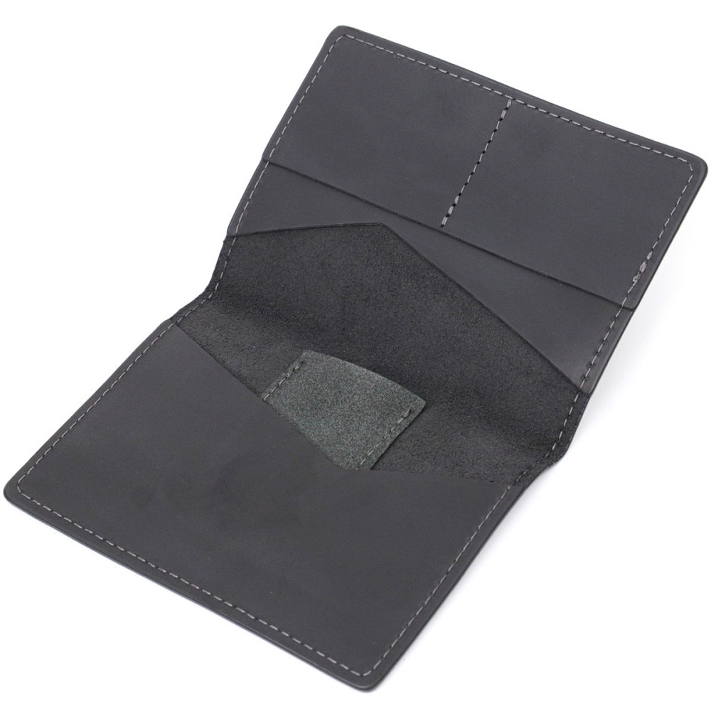 Надійна шкіряна обкладинка на паспорт з утримувачем для Apple AirTag GRANDE PELLE 11620 Чорний Київ - фото 9