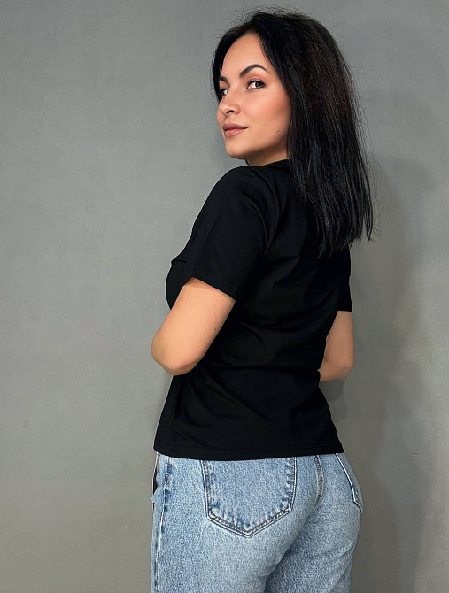 Футболка жіноча A-N 30103 базова з вишивкою La Poésie Paris однотонна, чорний, one size Київ - фото 11