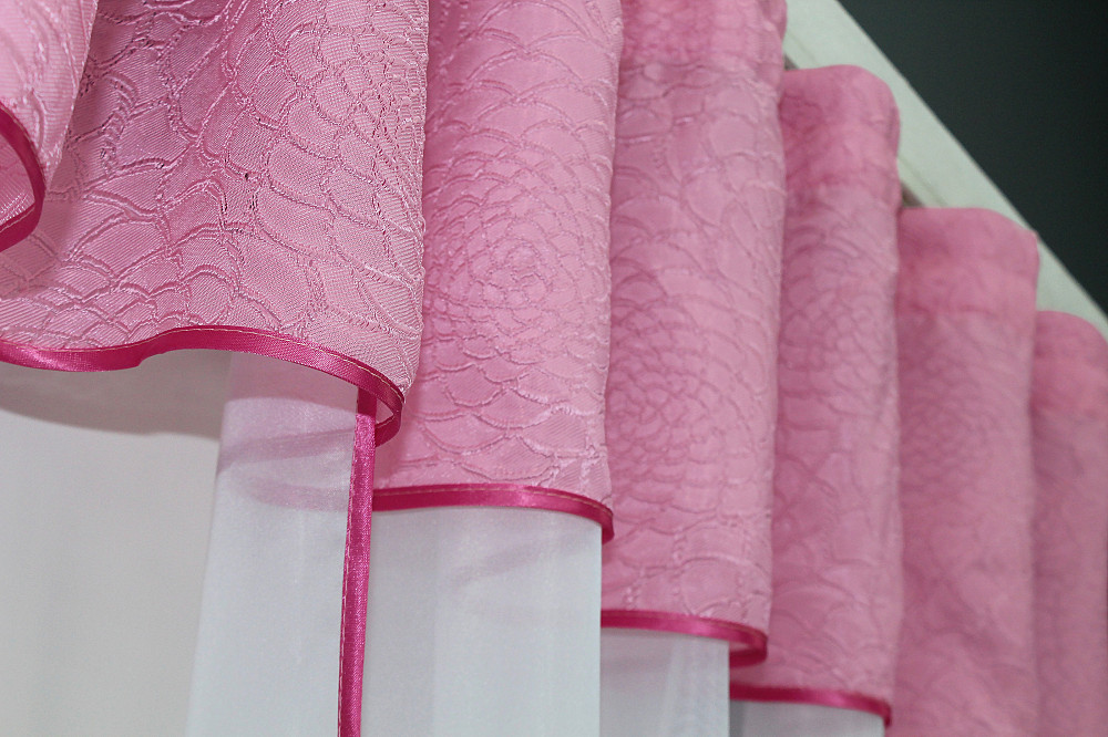 Кухонный комплект VR-Textil № 085к шторки с ламбрекеном белый с розовым 280х170 см (52-0729) Киев - изображение 5