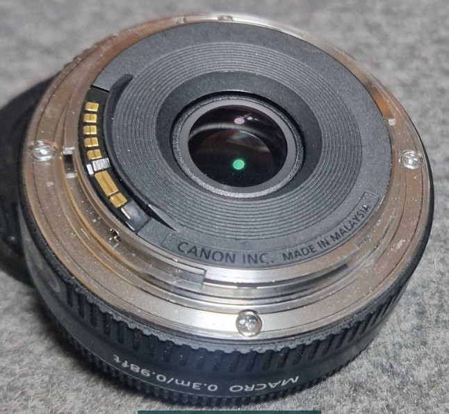 Об'єктив: Canon EF 40mm.f/2.8 STM. Київ - фото 3