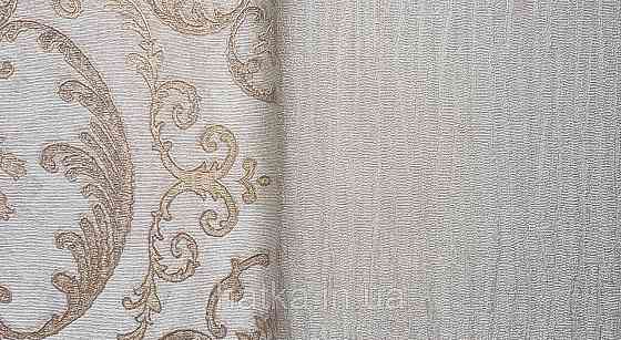 Шпалери вініл на флізеліні AdaWall Seyyah 1.06х10 однотонні хвилясті смуги структурні сіро-бежеві з глянцем Київ