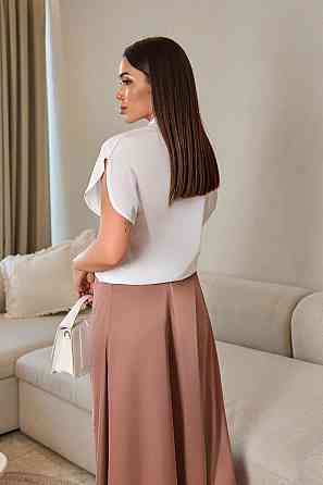 Летняя блуза с разрезным рукавом 