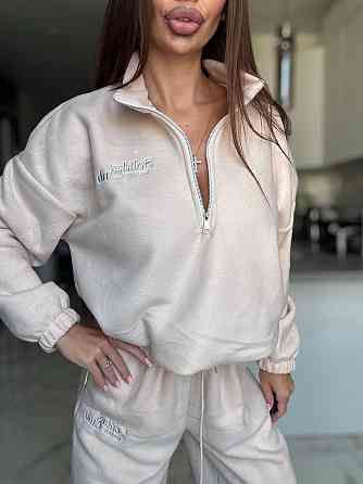 Жіночий костюм з фліс-полару, з вишивкою Одеса