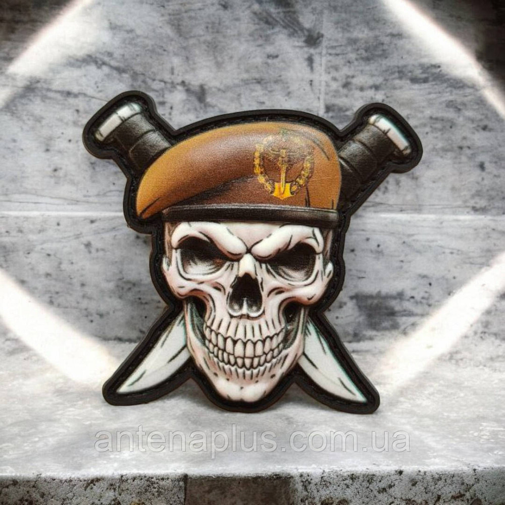 Череп у береті з ножами Розвідки об'ємний шеврон / патч Київ - фото 1