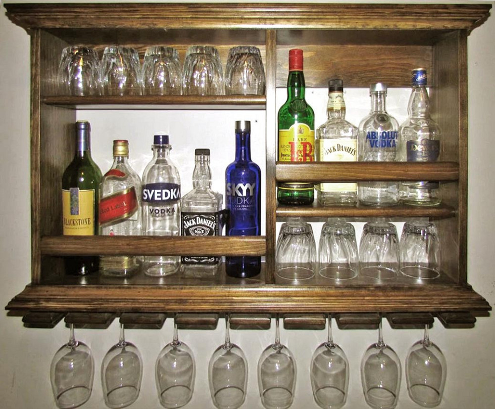 Настенная винная полка 