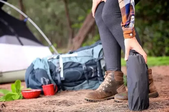 Туристический надувной матрас Каремат с подушкой со встроенным насосом 60 см на 190 см. Outdoor Sleeping Коломия