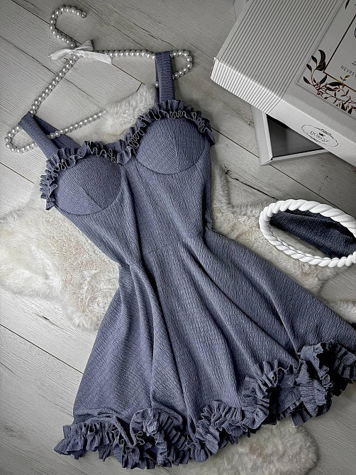 Жіноче святкове ефектне плаття на бретелях із чашечками жатка зара Сірий, 42/44 Одеса - фото 1