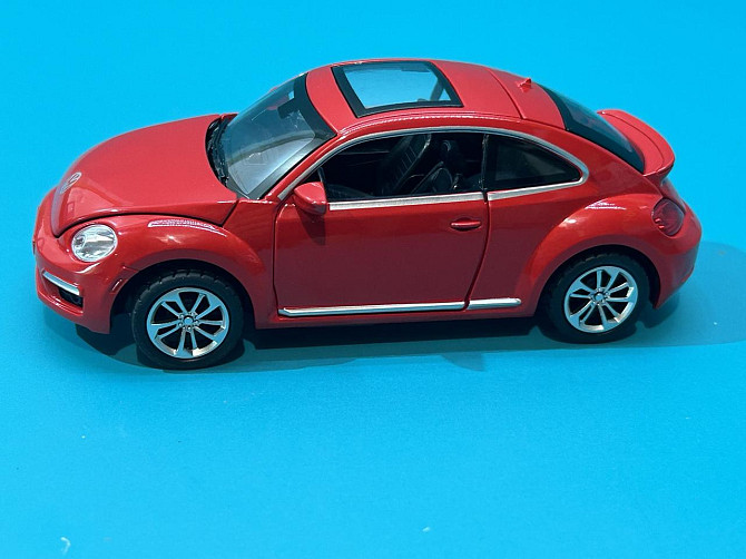 Машинка Автоексперт Volkswagen Beetle 1:32 метал світло/звук відчиняються двері капот багажник Червона (12012) Чернигов - изображение 7