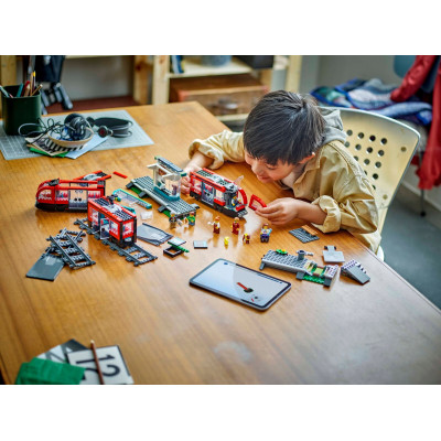 Конструктор LEGO City Трамвай і вокзал у центрі міста 811 деталей (60423) Вінниця - фото 4