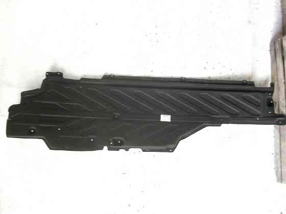 Mercedes-Benz  A2056840218 Захист днища бічний правий C-Class W205 з тріщинами Одесса