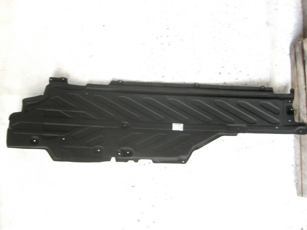 Mercedes-Benz  A2056840218 Захист днища бічний правий C-Class W205 з тріщинами Одеса - фото 3