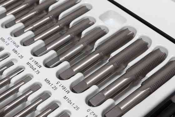 Набор метчиков и плашек М2-М18 110 предметов, метрическая резьба SCHEPPACH SCH-M110-1 Одесса