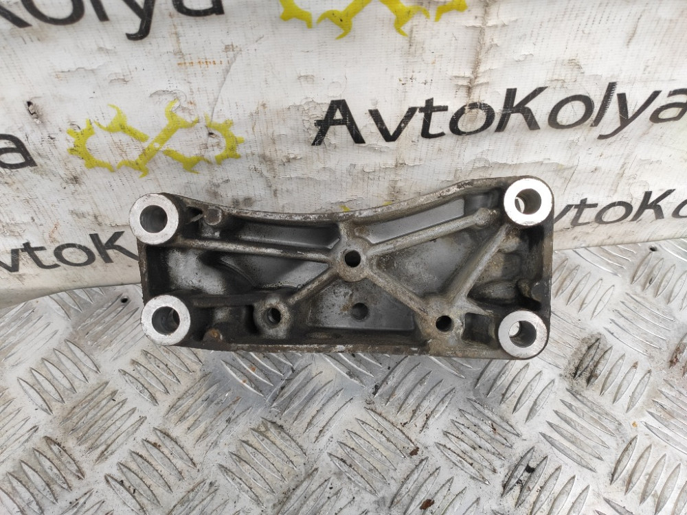 Кронштейн КПП лівий VW Caddy 1.9 tdi 2004-2010 (1K0199117AM) Ковель - изображение 2