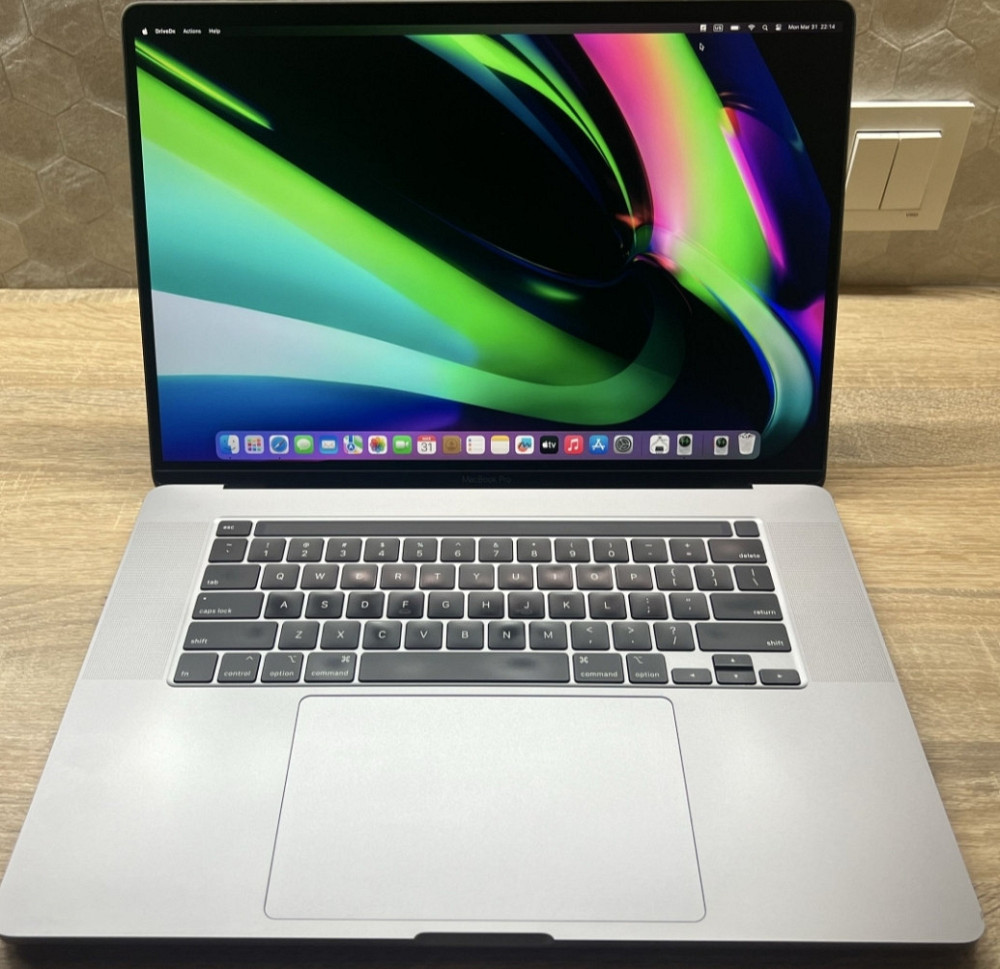Ноутбук MacBook Pro 16" (2019) A2141 / i7 6-Core / RAM16GB/ SSD512Gb. 4Gb. Київ - фото 8
