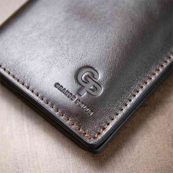 Кожаное глянцевое портмоне GRANDE PELLE 11469 Темно-коричневый Киев