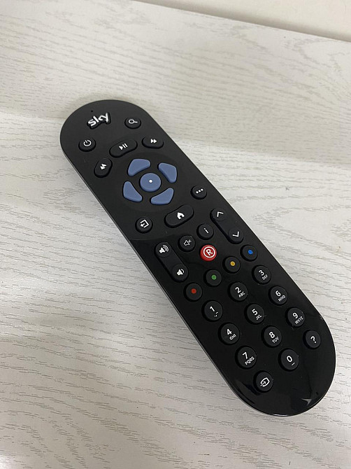 Б/В Голосовий пульт дистанційного керування Sky Q SKY135, оригінальний ІЧ-пульт для Sky Q 1TB/2TB та Sky Q Mini, голосовий пошук Київ - фото 1