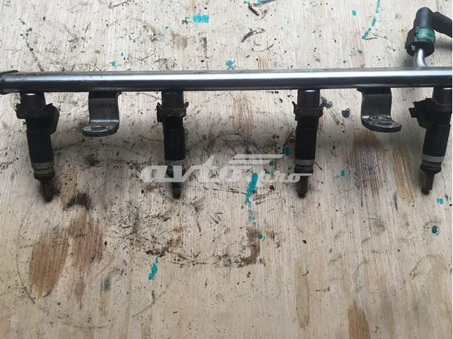 04627355AA топливная рейка з форсунками JEEP 2.4 Коломия - фото 2
