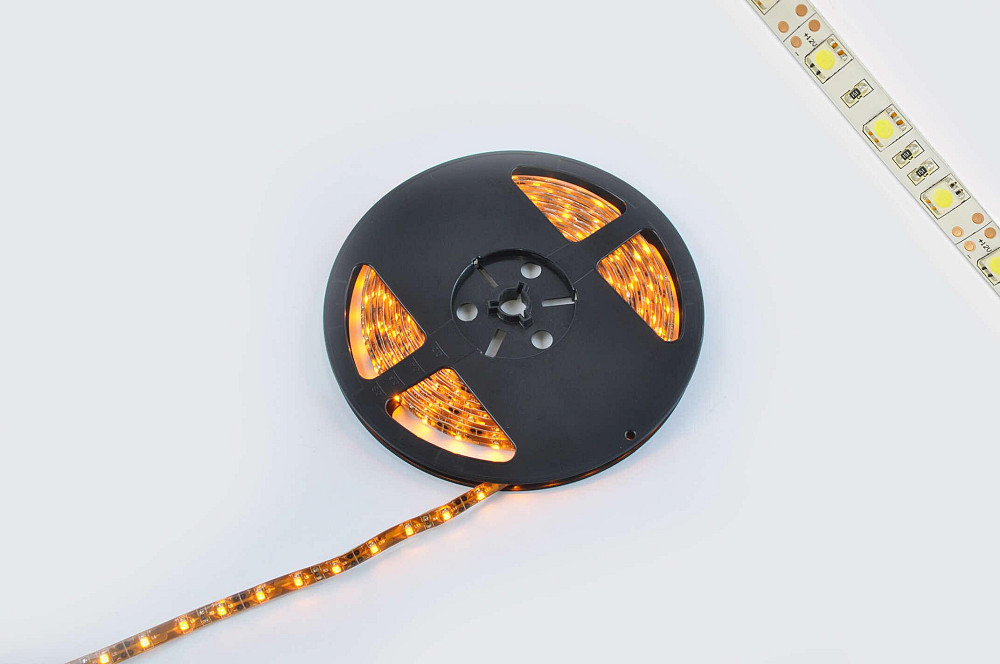 Стрічка світлодіодна SMD 5050 (жовта, вологостійка, 60 кріст/1м, бухта 5м) Київ - фото 1