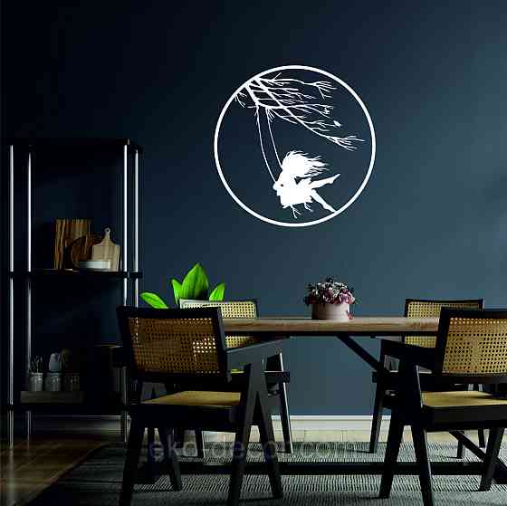 Декоративне настінне Панно «Дівчинка та голуб» Декор на стіну 70*62 см, Білий Київ