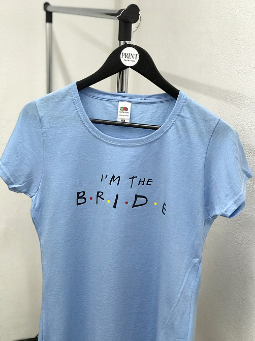 Женская футболка для невесты с надписью - 