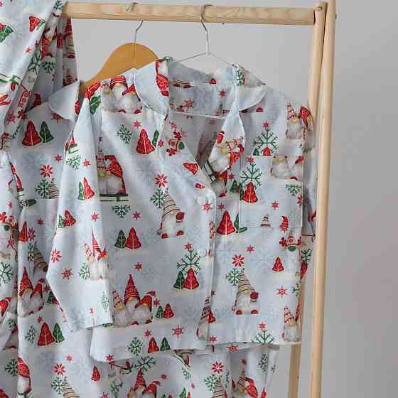 Фемелі новорічні теплі піжами з гномами жіноча та дитяча (сорочка+штани) Кам'янець-Подільський