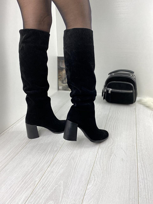 Injers Чоботи жіночі замшеві демісезонні весна-осінь на підборах чорні, з натуральної замші р. Коломия - фото 3