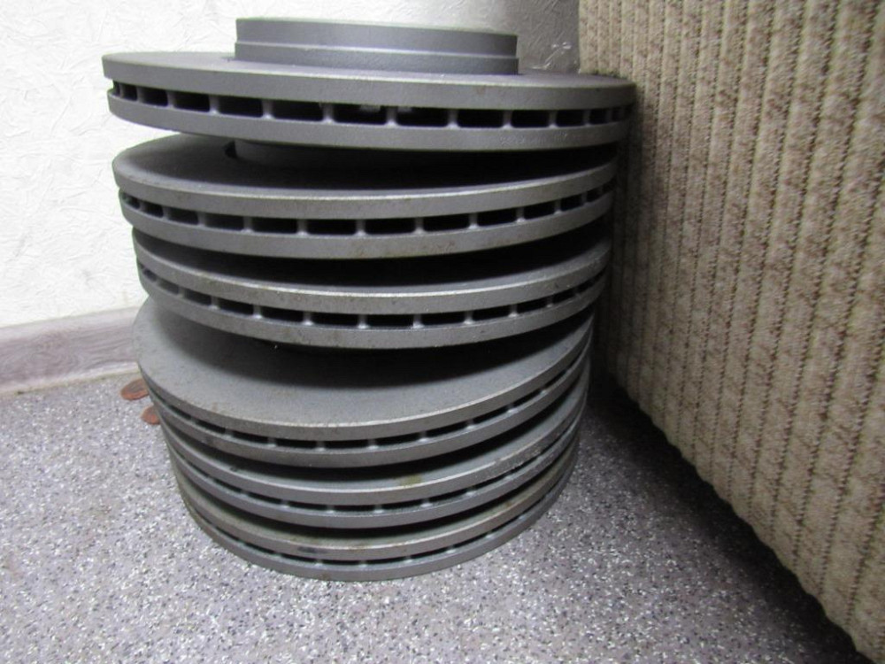 Новий гальмівний диск передній Nissan Primastar 2001-2013 Ковель - изображение 2