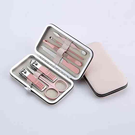 Набор для маникюра и педикюра 7 многофункциональных предметов,пилочка,ножницы,пинцет в кейсе цвет бежевый Каменец-Подольский