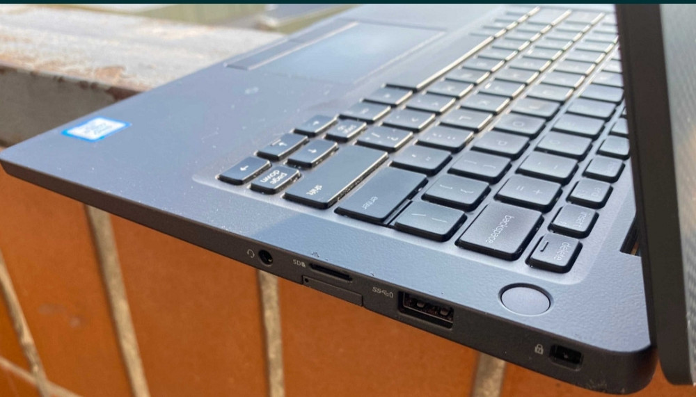 Ноутбук DELL Latitude 7300 (13.3 FHD IPS /i7 / 8/128Gb. Intel HD620) Киев - изображение 7