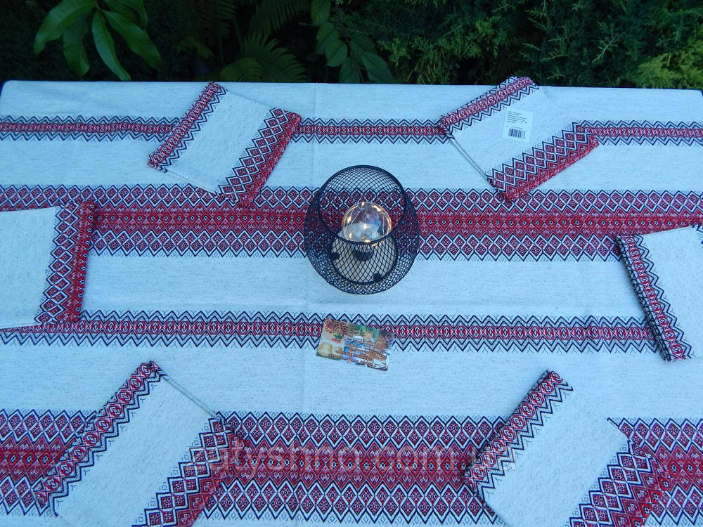 Червона скатертина з сетами на льону Київ - фото 2