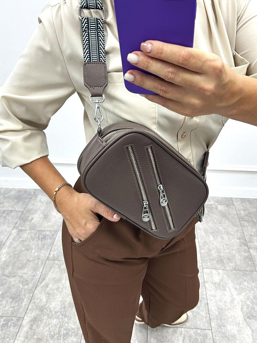 Маленькая женская сумочка с молниями Look Капучино Киев - изображение 2