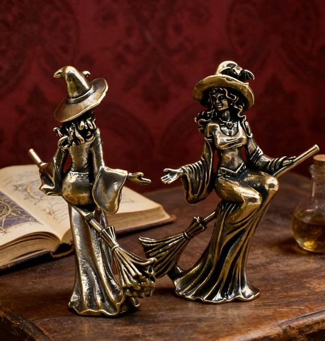 Фігурка відьма на мітлі вінтаж бронза, декоративна статуетка відьма, готичний декор, подарунок Halloween Київ - фото 6