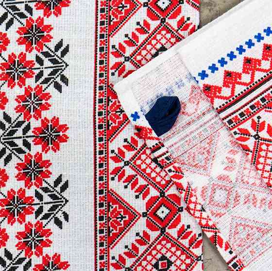 Рушник вафельний з принтом вишивки та червоними квітами GM Textile 35х61см 180г/м2 (Біло-червоний) Суми