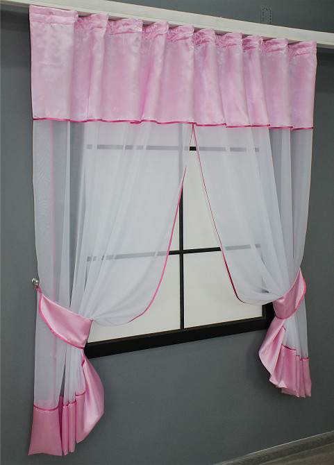 Кухонні штори VR-Textil № 085к з ламбрекеном і підхватами білий з рожевим 280х170 см (52-0847) Київ - фото 2