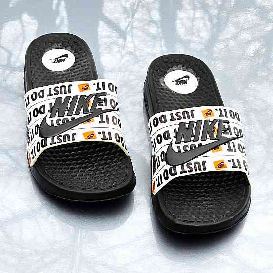 Чорні чоловічі Шльопанці Nike Сланці Білі капці Найк (розміри: 40,41,42,43,44) Дніпро