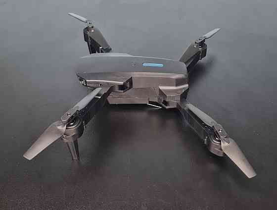 Евадрокоптер E88 PRO з 4K камерою (2 камери) FPV дрон Клевань