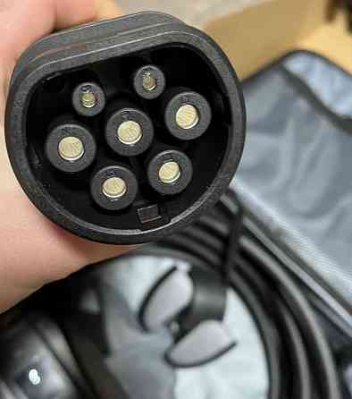 Портативний зарядний пристрій для електромобілів Dé 11kW EV. Харків