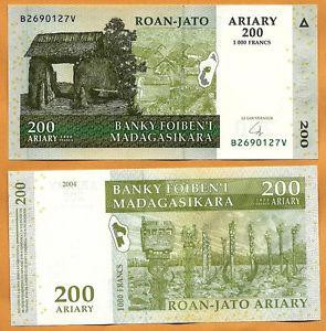 Мадагаскар / Madagascar 200 Ariary 2004 Pick 87 UNC Полтава - фото 1