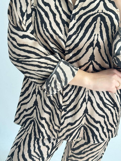 Жіночий шовковий костюм із штанами Бежевий Зебра XL/2XL Харків - фото 2