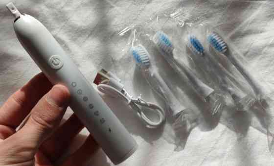 Щетка зубная электрическая . Киев