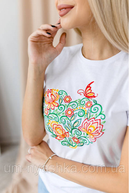 Вишиванка з коротким рукавом "Мелодія серця" жіноча футболка вишиванка Кривий Ріг - фото 7