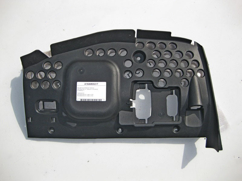 Mercedes-Benz  A1646800217 Кришка під панеллю приладів простір ніг пасажира ML W164 GL X164 Одесса - изображение 1
