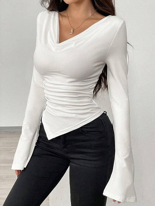 Стильний жіночий лонгслів із гарним вирізом на грудях із турецької віскози. 46/48 Одеса - фото 1