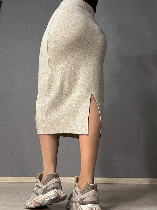 Спідниця жіноча Accorddream 8631 вʼязана міді з розрізом, бежевий, one size Київ - фото 9