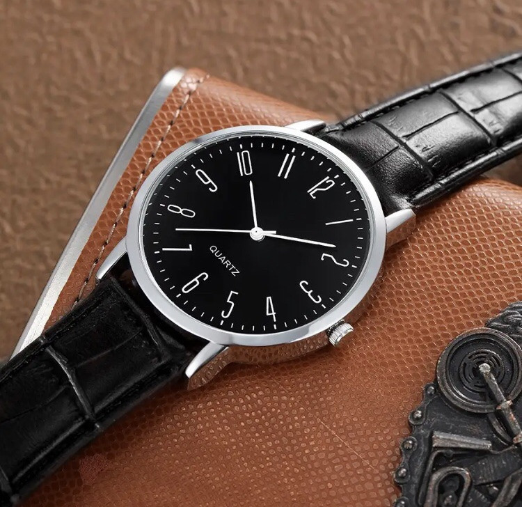 Подарочный набор для мужчин: наручные часы с 4 ориг. браслетами- диам 4см, длин 24см, шир рем 2см, без коробки Киев - изображение 4