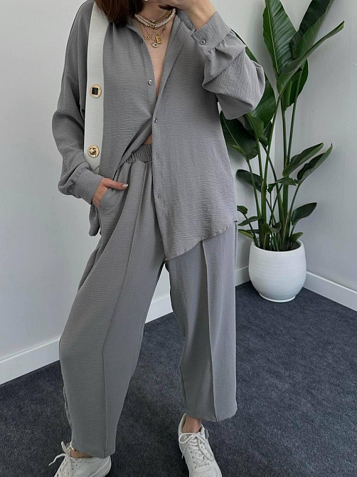 Женский легкий брючный костюм двойка: рубашка и брюки американский креп Серый, 44/46 Одесса - изображение 5