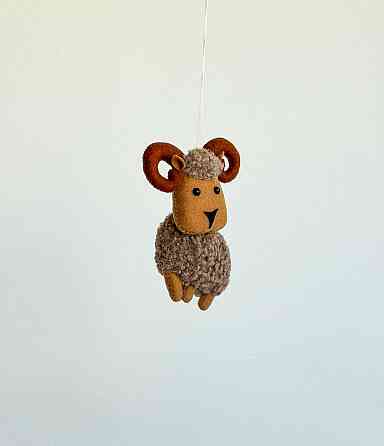 Мягкая фетровая барашек ручной работы – безопасная развивающая игрушка Киев